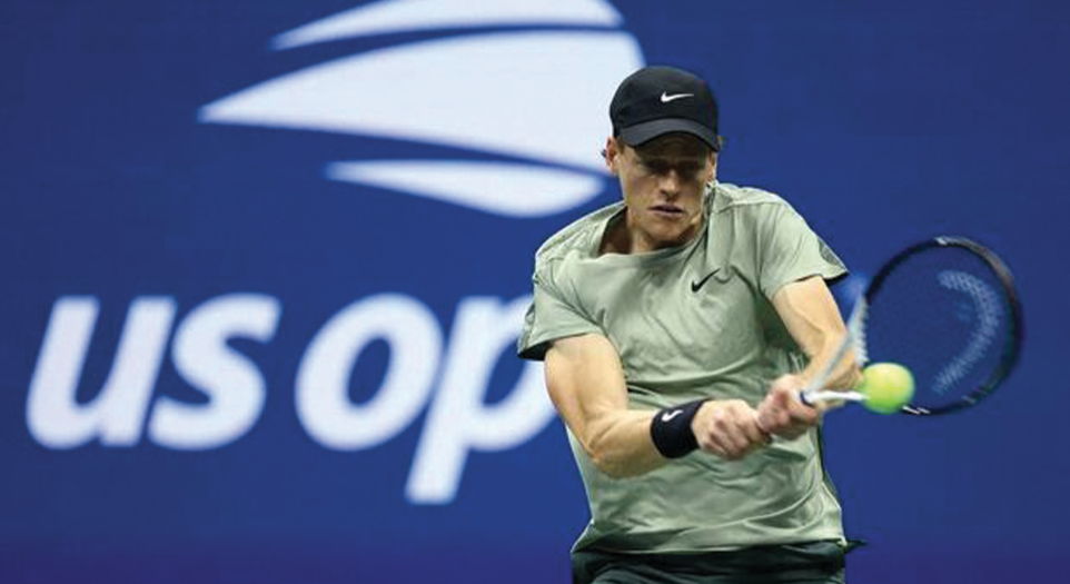 Sinner bat Medvedev et file en demi-finale